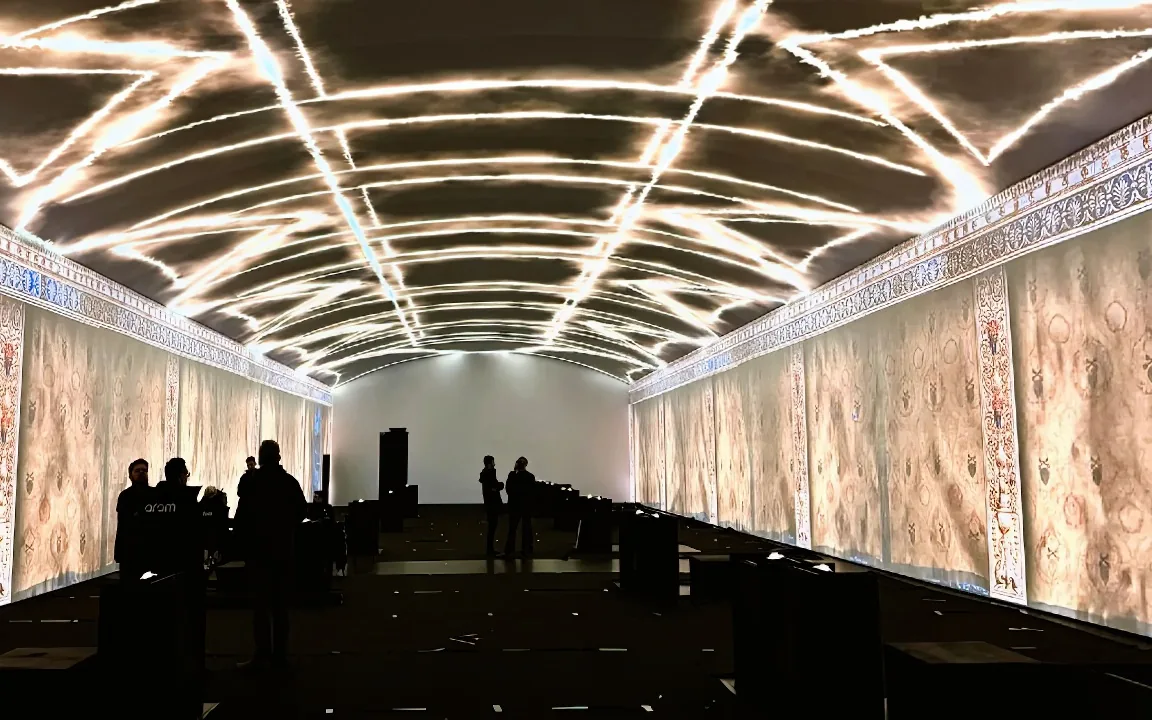Cappella Sistina mostra immersiva — dettaglio affreschi proiettati